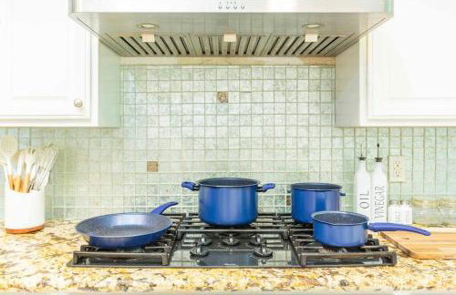 Luxury Pool Home in Glendora Foothills Retreat - Photo 38