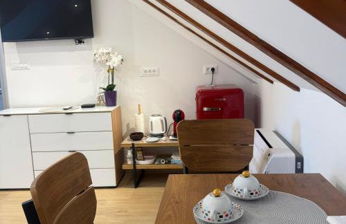 La Casa di Varos Old Town Apartments - Photo 12