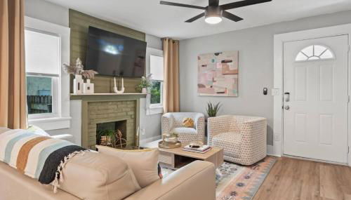 Urban Flamingo Retreat Modern Meets Tropical in this Beautiful, Updated Pet Friendly 3BD Pool Home with Outdoor Living Space - Foto 5