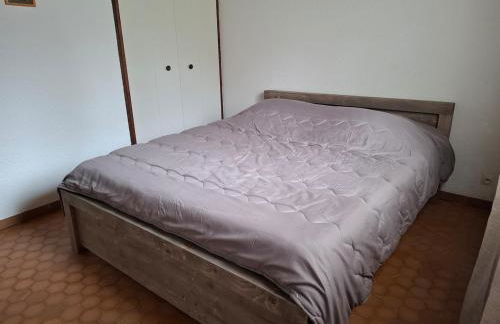 Villa avec piscine sur terrain clôt - Photo 36