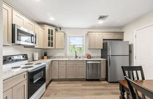 Joyful 5-Bedroom Home - Foto 45