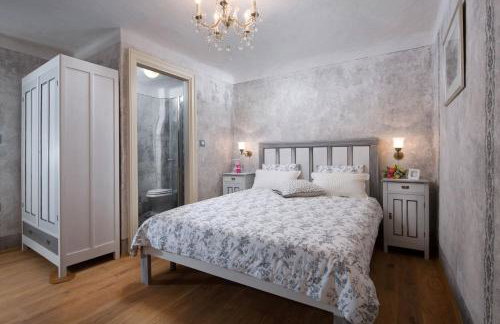 Villa Malini with Pool, Sauna and Fenced Garden - Foto 25