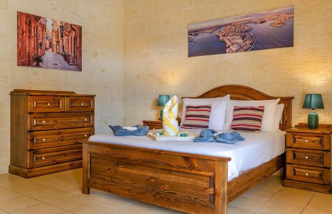 Grand Gozo Farmhouse With Games Room Pool - Foto 13