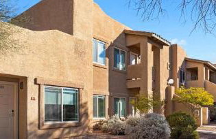 Enjoy the Oro Valley in this 1BD condo with resort amenities - Foto 14