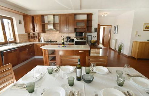 Flat with shared pool in Fiorini - Foto 12