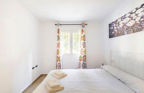 Amplio piso con 4 habitaciones para disfrutar de Málaga con parking gratuito - Photo 28