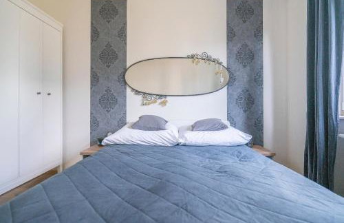 Elegant apartment with private garden, AC and garage, near airport - Foto 37