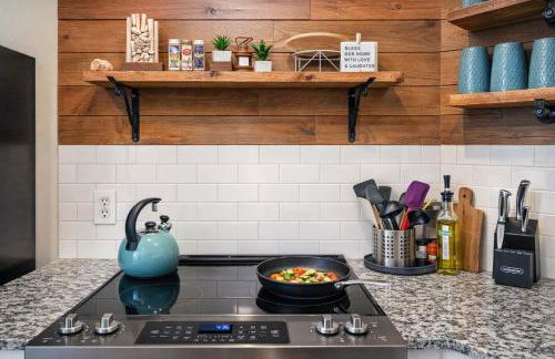 Pool House, Short Drive to Beach, Grill, Smart TV - Foto 22