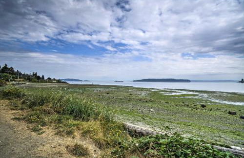 Cozy Port Orchard Home with Grill and Fire Pit! - Foto 24