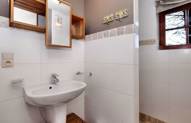 Cozy, Authentic and Quiet House - Photo 22