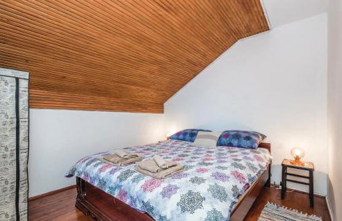 4 Bedroom Stunning Home In Plaski - Foto 37