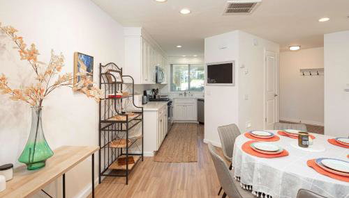 Blacklake Resort Vacation Rental Nestled on the 9t - Foto 5