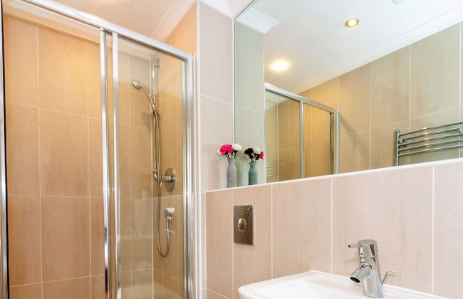 The Chamber Suites - Photo 11