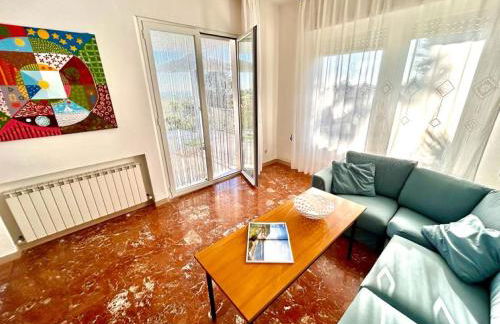 Villa Renata, bellissima villa con terrazzo vista mare e spiaggia inclusa - Foto 6