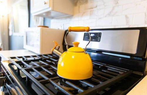 Cali Condo+BBQ+MemoryFoamBeds+12min to Beach - Foto 50