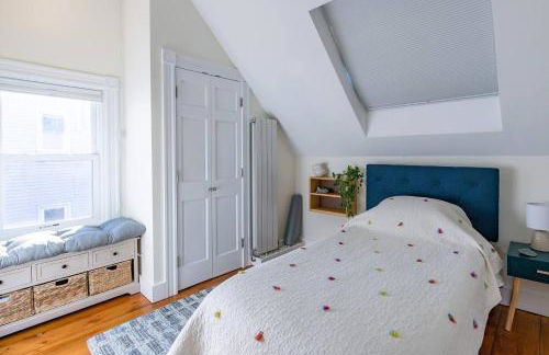 A Peaceful Oasis on Munjoy Hill - 4br2ba House & Parking - Foto 24