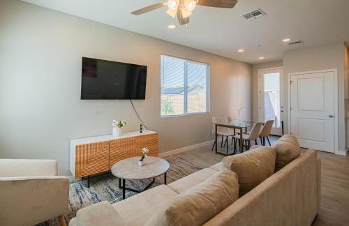 Serene 2BR Home with Premium Beds - Foto 32