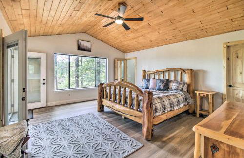 Family Cabin with Game Room! 32 Mi to Sunrise Resort - Foto 10