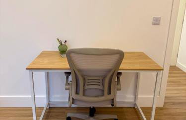 Bespoke 1 Bedroom Barn by Stansted Airport & Holiday Parking - Foto 5