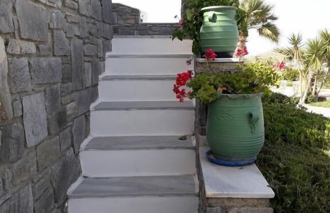 Nikoleta Kolympithres Paros - Photo 38