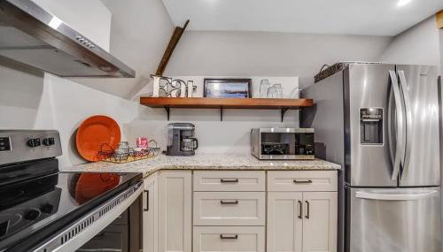 Luxury Loft in Historic Carriage House - Foto 4