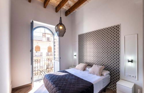 Spacious Penthouse with Massive Terrace - Photo 32