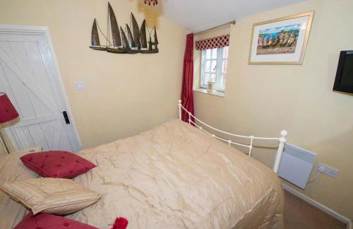 1 bedroomed Cottage near quay - Foto 4