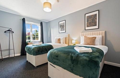 Applin House-5 Bed Contractor Stay Parking WIFI - Foto 2