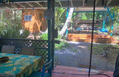 Cozy jungle boat hideaway with stunning ocean view - Foto 17