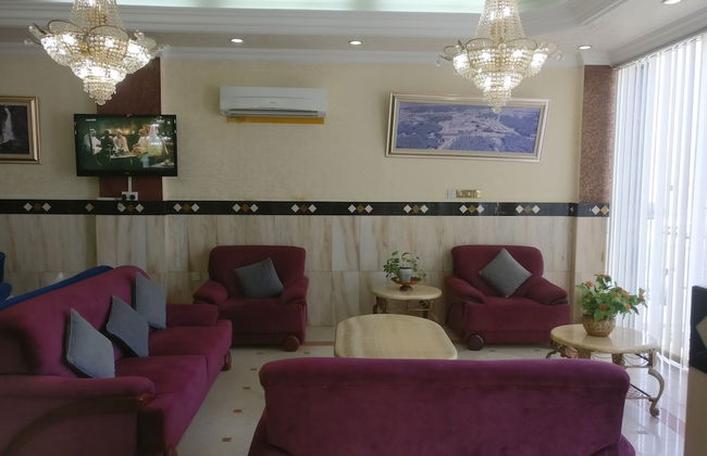 Gulf Hotel Apartment - Photo 52