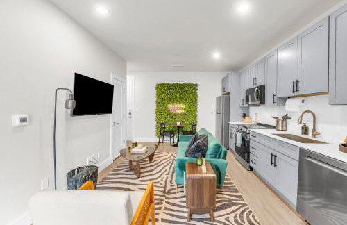 RG 2-3 DT Dallas l FIFA WORLD CUP READY l 5 Min from Love Field - Foto 3