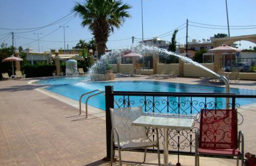 Antonios Hotel - Photo 6