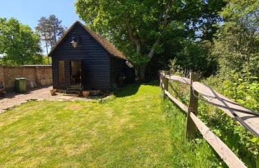 Gatwick hideout - Foto 3