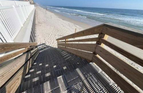 Ocean View Studio Condo w Balcony Pool and Free Parking - Foto 35