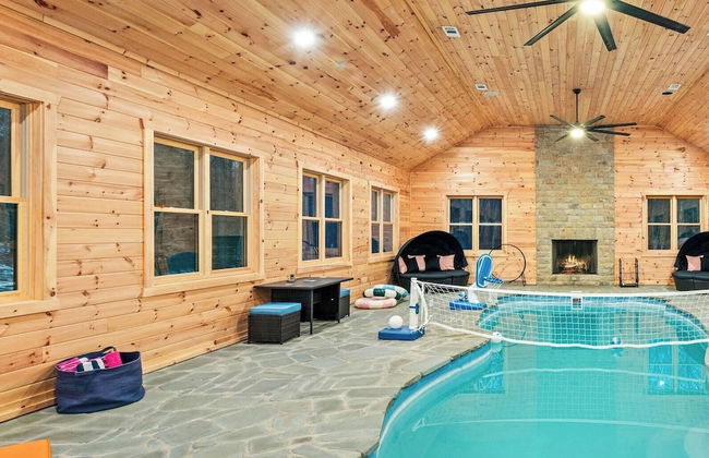 Grand Timber by Avantstay Indoor Pool, Sports Court, Game Room, & More! - Photo 1