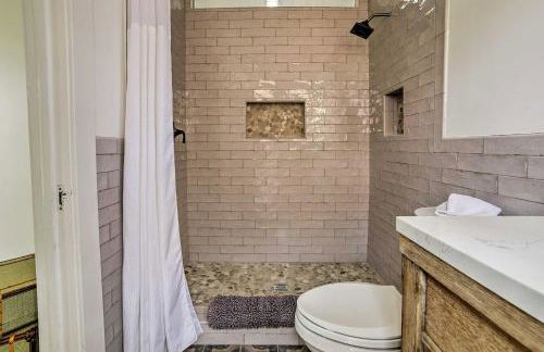 Charming Renovated Avalon Townhome, Walk to Beach! - Foto 15