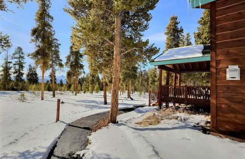 2 Bed Cabin Fireplace Lodgepole Pines - Foto 12