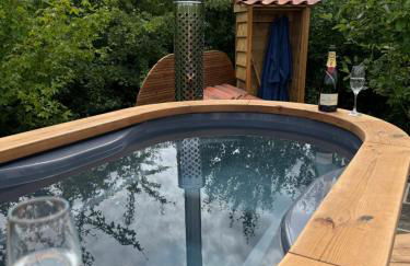 Private Shepherds hut with Castle view - Foto 1