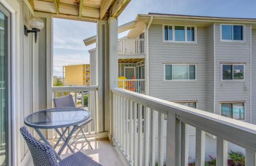Ocean-View Balcony Carolina Beach Condo! - Foto 16