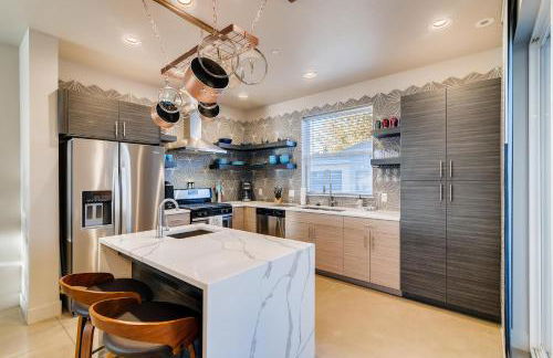 Fancy Townhome Near Old Town, Breweries and River! - Foto 8