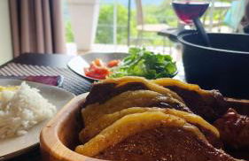Linda Cabana com Vista Incrível nas Montanhas com Trilha, Cachoeira e Alexa - Photo 36