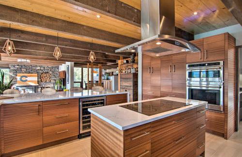 Chic Boulder Mountain Home with Hot Tub and Views - Foto 8