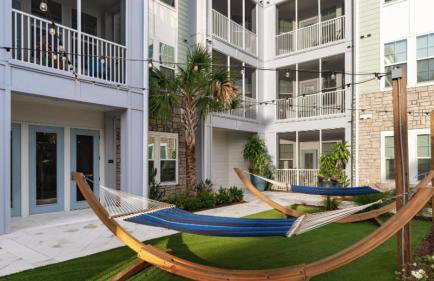 Landing Incredible 2BD Pool Clubhouse - Foto 26