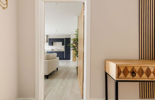 Modern 2bed Flat, Parking, Close to Beach & Shops - Photo 19