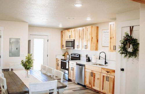 Creekside Cabin-Willow stay with views & near Lava - Foto 2