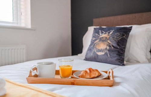 4 Bed, 3 Bath in Colchester - Business, Contractor and Leisure - Singles or Superkings - Disc0unts - Foto 12