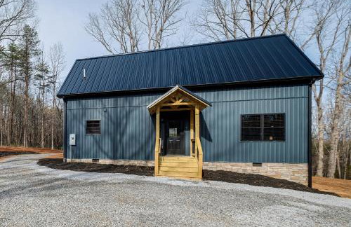 Serene Couples Getaway with Mtn Views in Bedford! - Foto 22