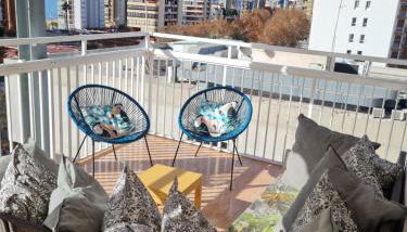 Gran terraza con vistas al mar y piscina - Foto 3