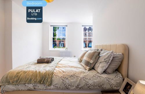 3BR Flat By Pulat Short Lets & Serviced Accommodation London With Pool Table, SmartTV & AC - Foto 17