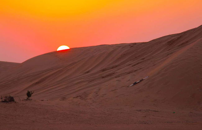 Paseo en camello por el desierto con cena y espectáculo - Foto 2